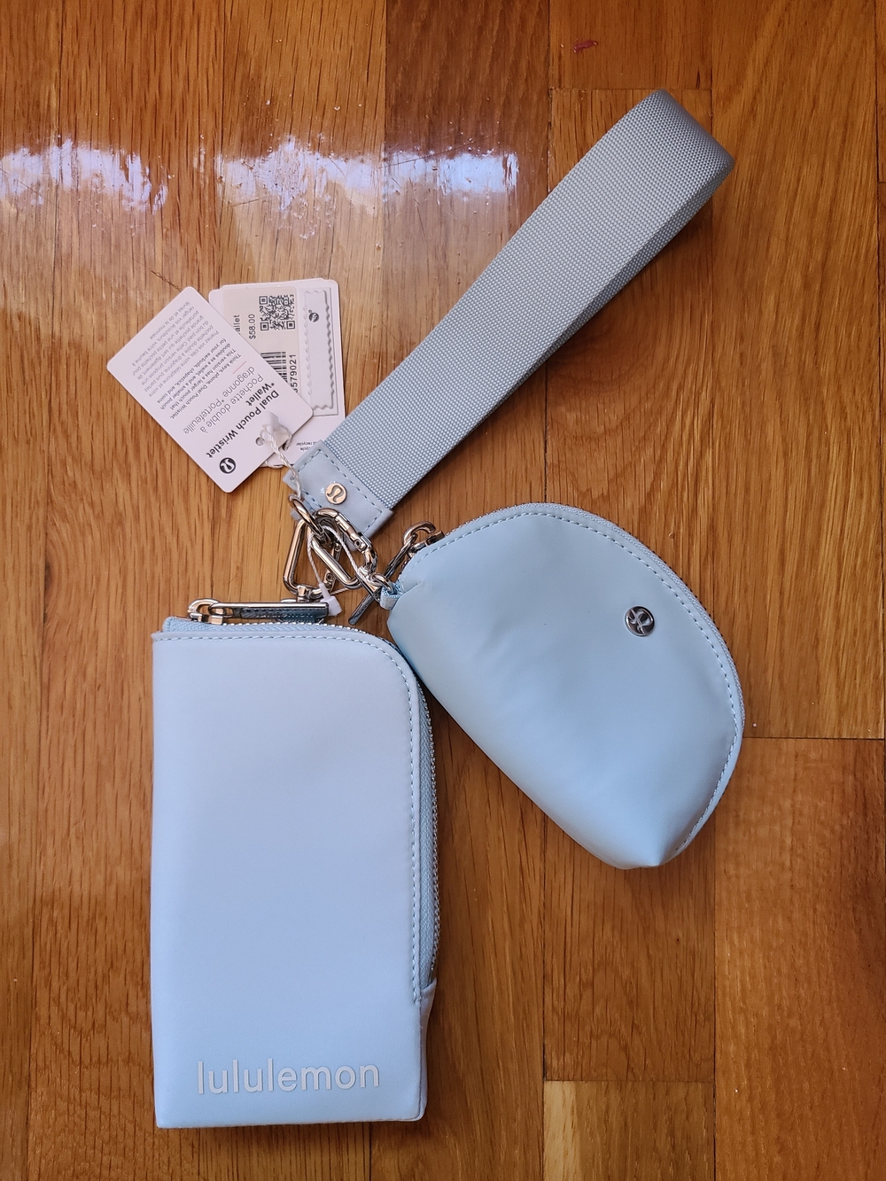 NWT Lululemon Dual Pouch Wristlet Blue